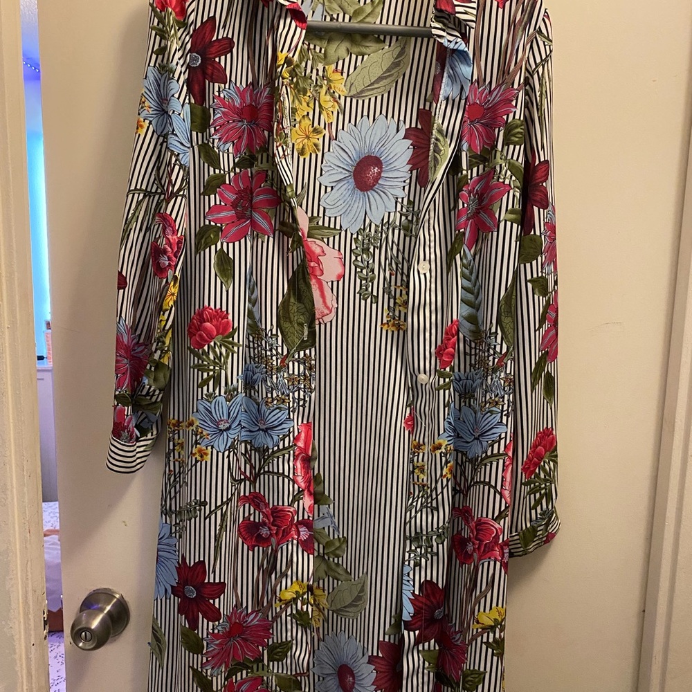 A beautiful floral dress shirt from SHEIN.